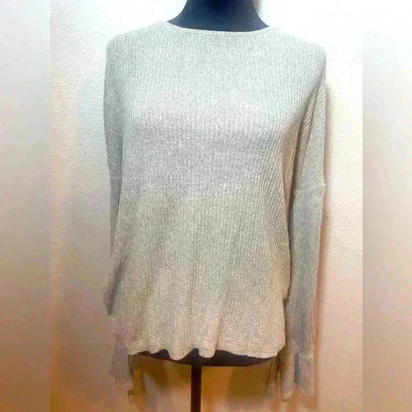 Lucky Brand Sweaters - Lucky Brand Gray SOFT Ribbed Sweater with Tie-Sleeves - Size M